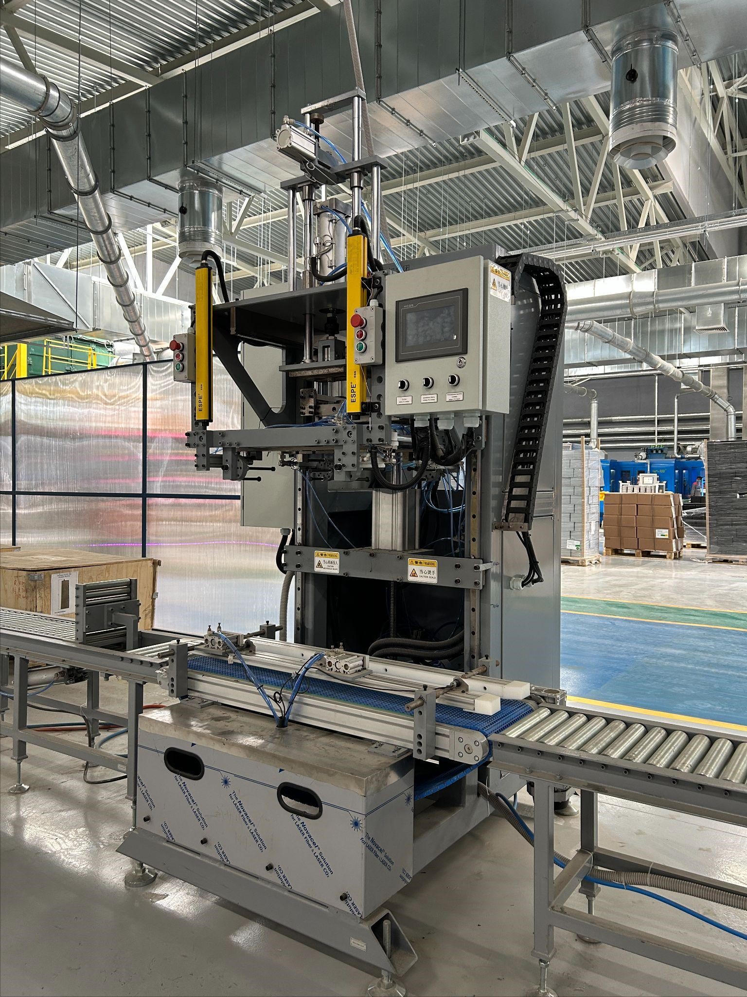 На ООО “Зубр Энерджи” в тестовом режиме запущена линия сборки 2V ячеек тяговых аккумуляторов – PzS - 4